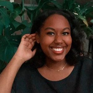 Meet your Posher, Dominique